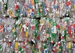 西安废旧塑料瓶回收